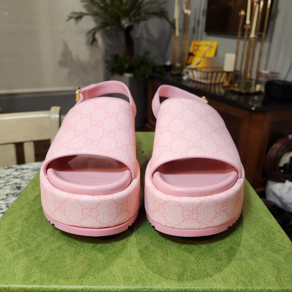 NEW Gucci Supreme Pink Monogram Coated Canvas & Leather Platform Sandal Size 37 - Picture 6 of 12